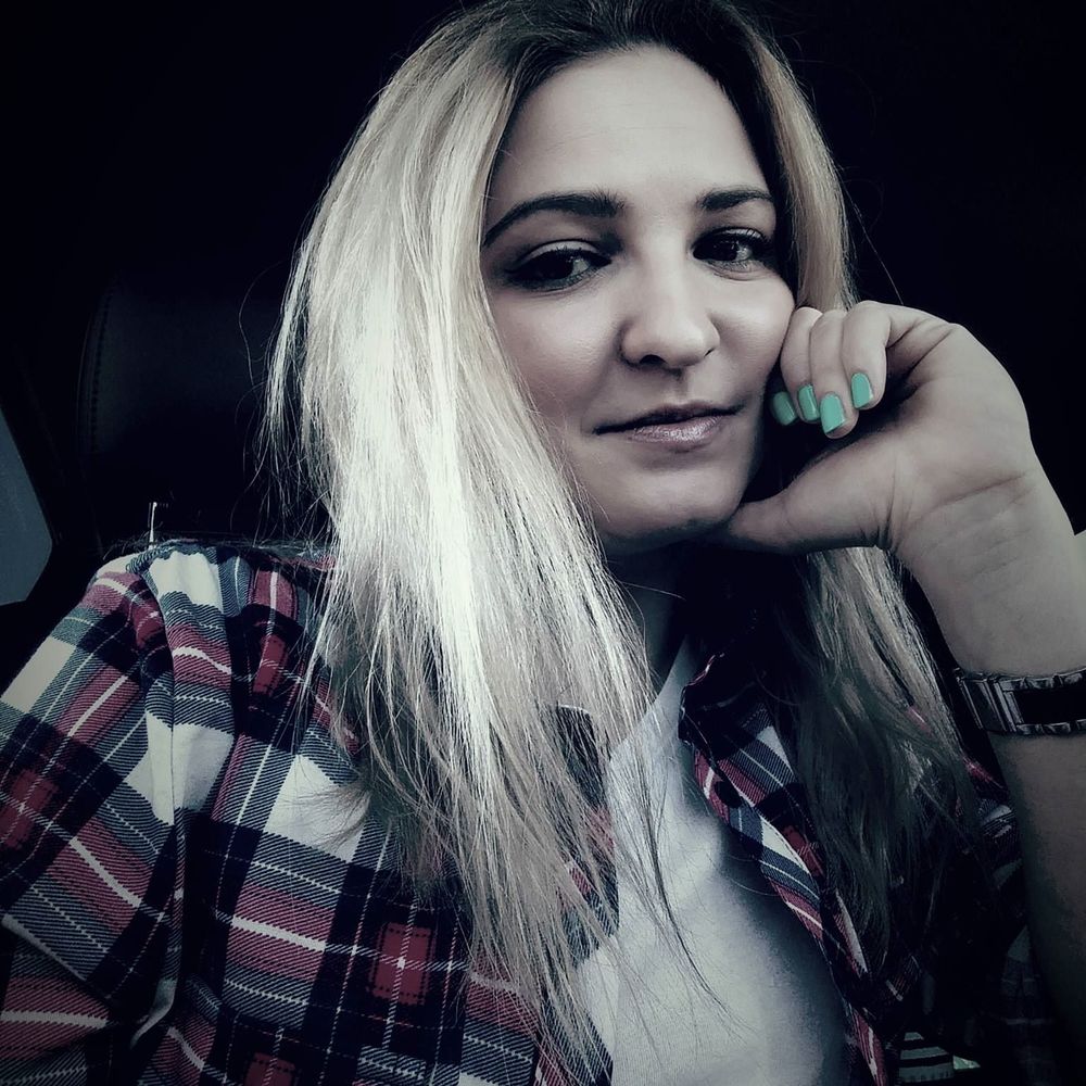 Meet your Posher, Monika